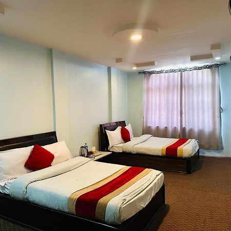 Hotel Delta Inn カトマンズ エクステリア 写真