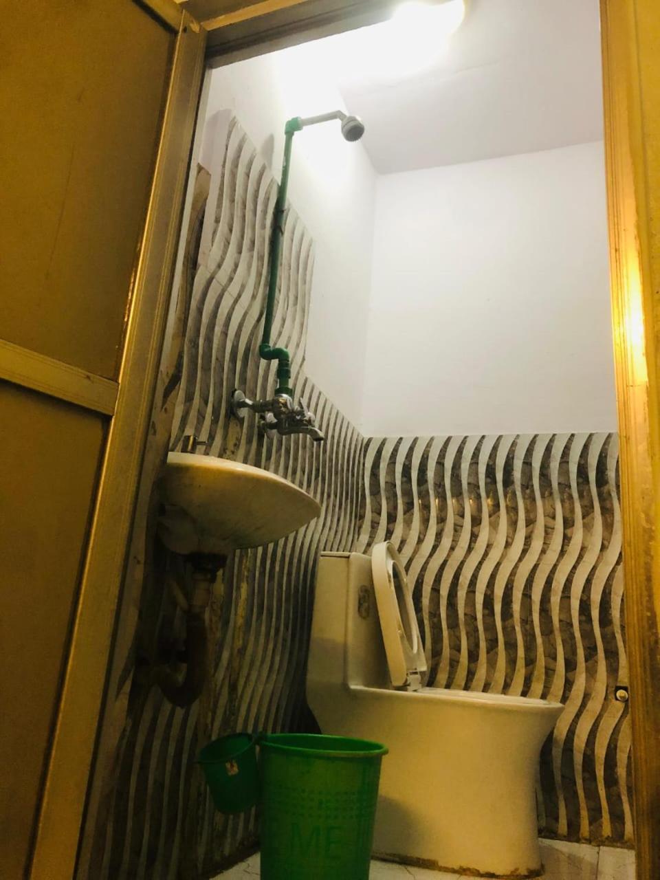Hotel Delta Inn カトマンズ エクステリア 写真